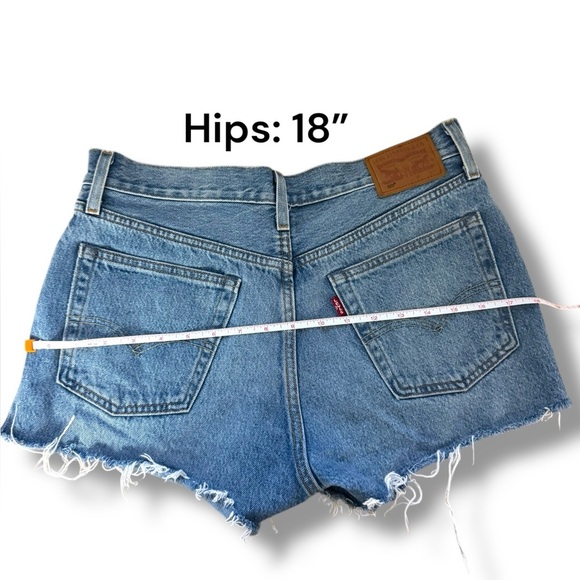 Levis‎ Shorts Womens 28 Denim Cut Off 501 Button Fly Bling Distressed EUC - Picture 10 of 12